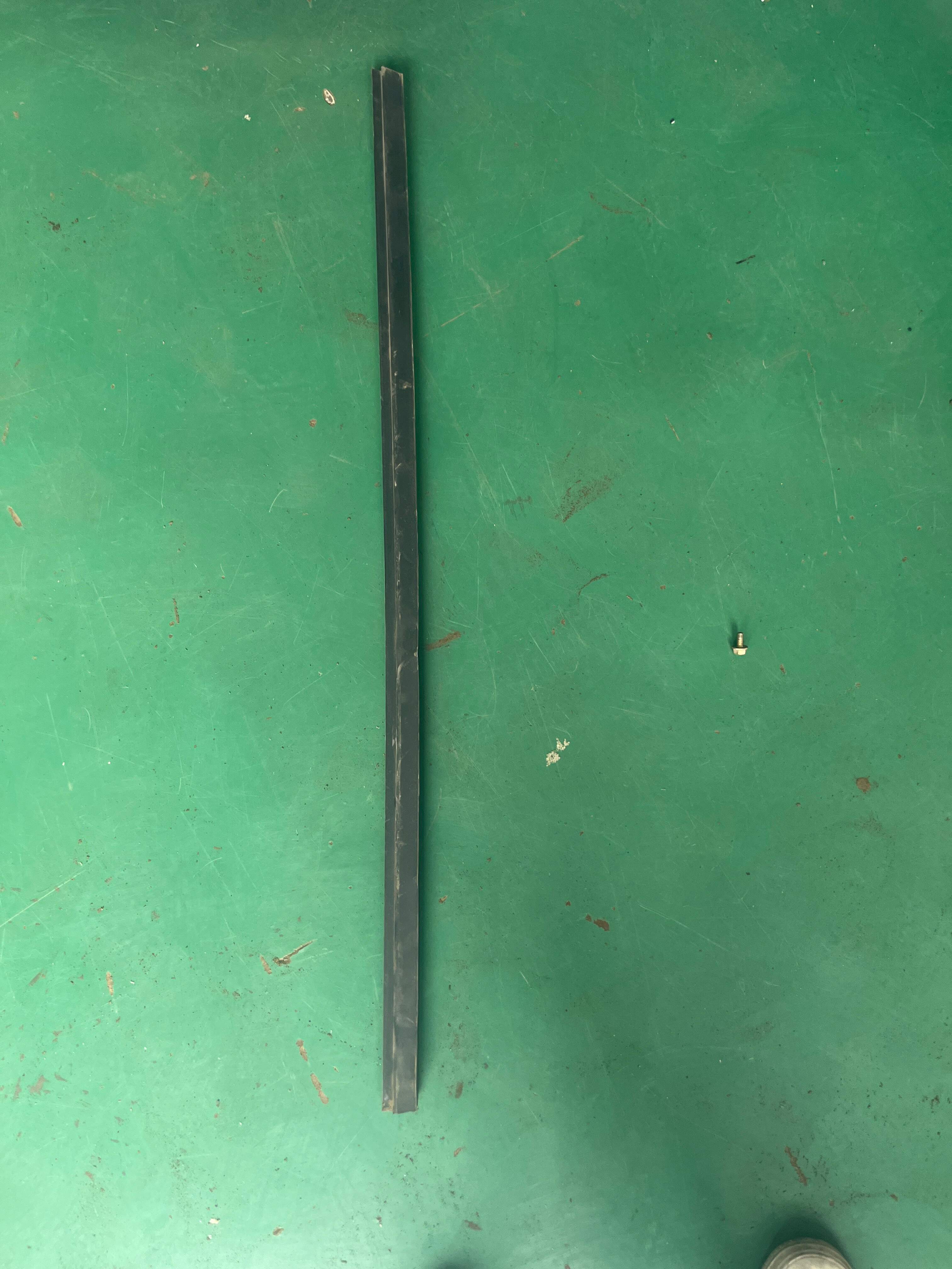 5085002000 Rear Right Door Glass Inner Seal Strip