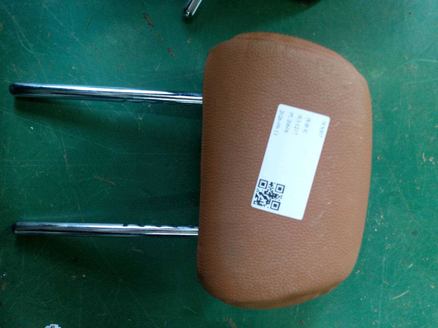 52107450577 后座椅头枕