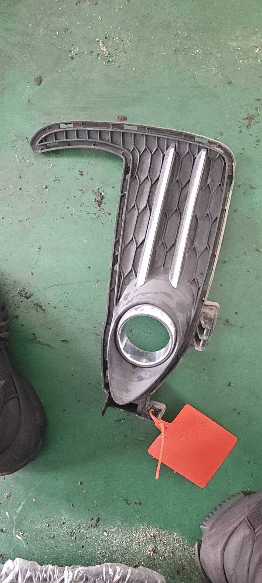 MEFD2803130 Front Left Fog Light Trim Panel Assembly