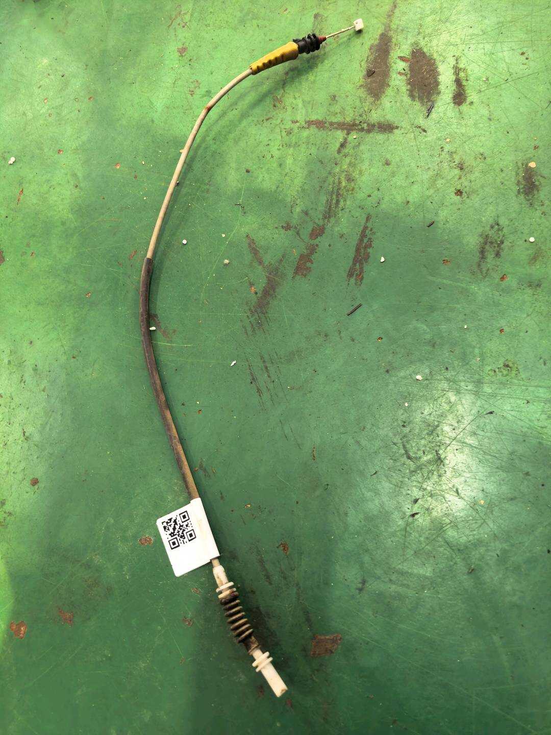 51227319339 后门外拉手拉线(右)