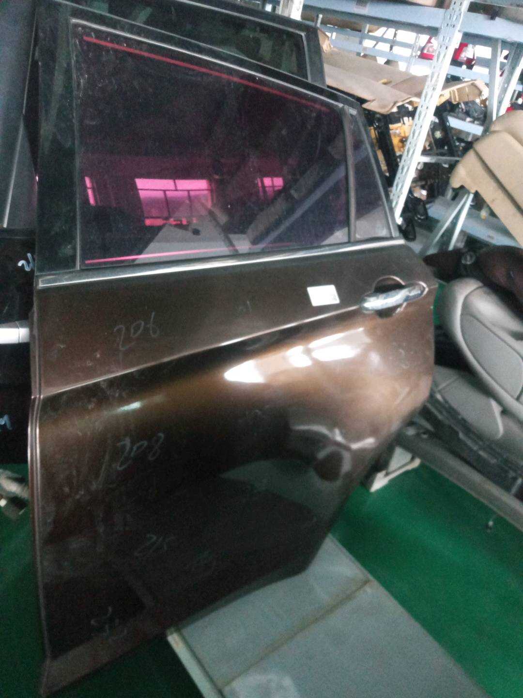 6201010HB 后门壳（左）